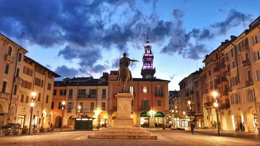 Piazza Mazzini a Casale Monferrato